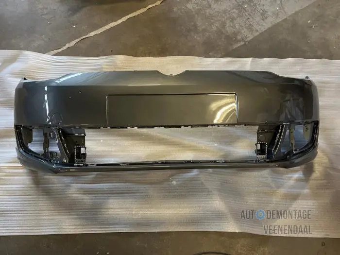 Front bumper Volkswagen Caddy