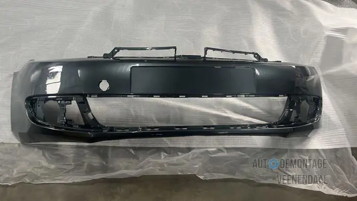 Front bumper Volkswagen Golf