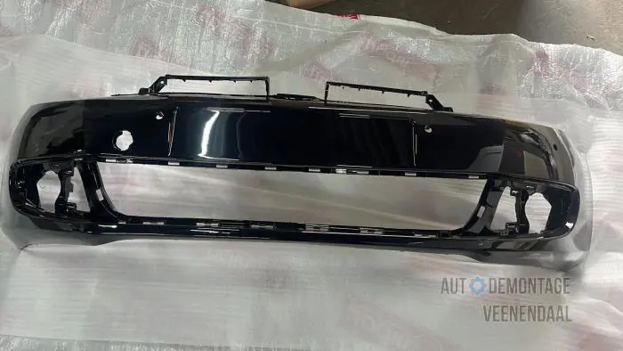 Front bumper Volkswagen Golf